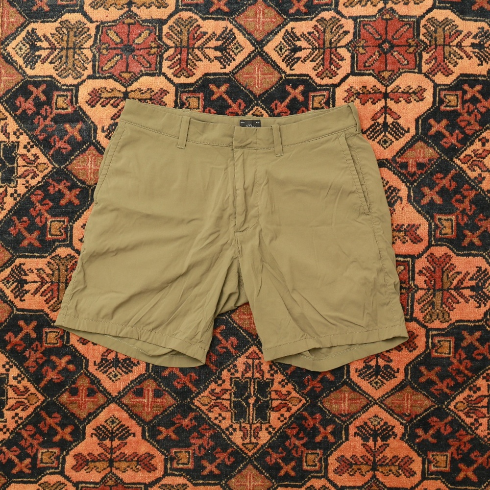 J Crew tech shorts olive green 30w 7 inch inseam